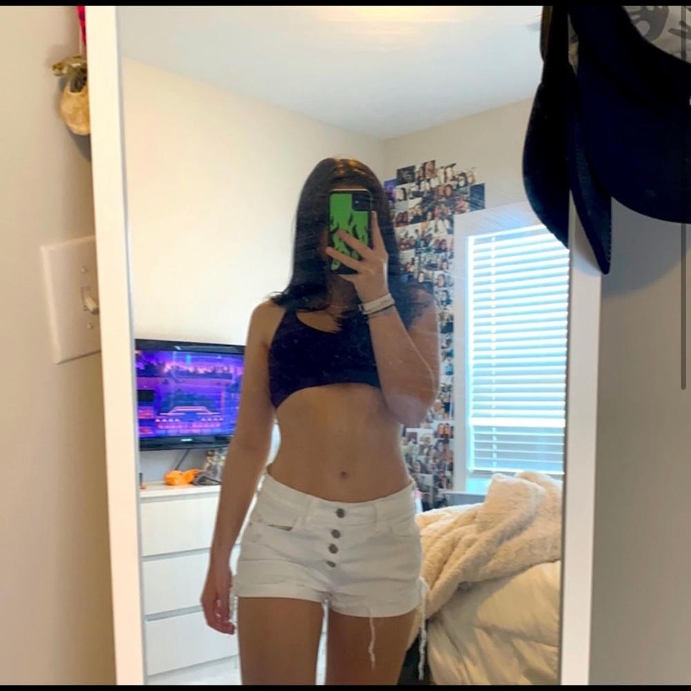 OLD NAVY WHITE SHORTS